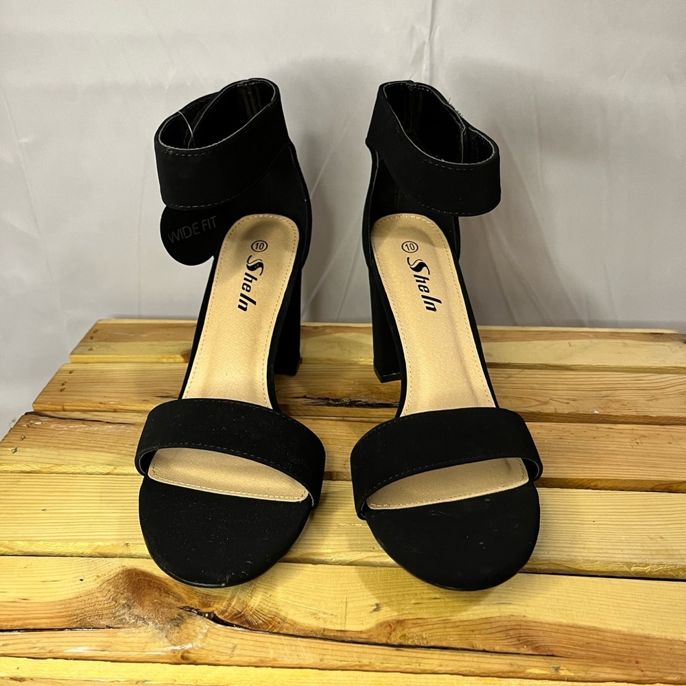 High heels - Picture 4 of 4